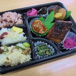 Okowa Komehachi Perie Tsudanuma Ten - カレイ照焼き弁当(2017/02/25撮影)