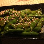 ラッキーフィンガーズ - Hot spicy Edamame ¥540