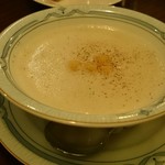 BISTRO GLOUTON - 栗のスープ、旨い！