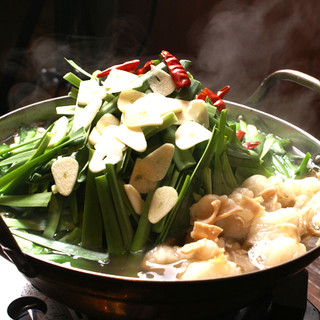 Kyushu specialty Hakata Motsu-nabe (Offal hotpot)! Be sure to try hot pot at banquets and farewell parties!