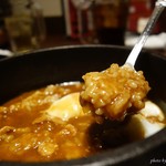 Korean Maun - 2017年2月　石焼きのホルモンカレー丼【850円】かなりイケます♪