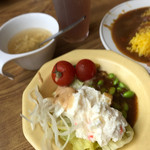 Big Boy Kofu Kushigata Ten - カレーとサラダ とスープ 食べ放題