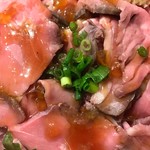 レッカービッセン - 自家製ローストビーフ丼 650円！