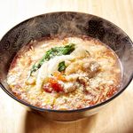 元祖トマトラーメンと辛めんと元祖トマトもつ鍋 三味 - 