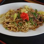 道の駅　可児ッテ　ナチュラルキッチン - 鶏ちゃん焼きうどん。道の駅　可児ッテ　ナチュラルキッチン(岐阜県可児市)食彩品館.jp撮影