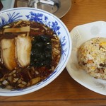 Tsuruya - Cランチ　ラーメン　半チャーハン　味濃いめ