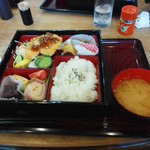 Gohan cafe Yamase - 松花堂弁当