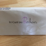 Le Cafe Paris Cinq - カヌレが入ってる紙袋