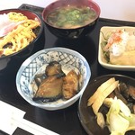 Teppanyaki Kakurenbo - 本日の定食 750yen