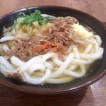 Jikaseimen Udon Tentsururi Yokohamawarudopotazuten - 牛肉うどん