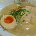 餃子の王将 - 鶏白湯ラーメン  594円