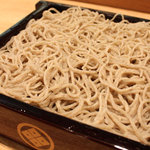 Hyakusho Soba Yamato - せいろ ･・・そば殻付の「玄そば」をそのまま挽き込んだ野趣味あふれる九一そばです。