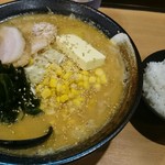 ラーメンだるまや  - 味噌バターとライス