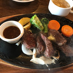 Steak & Hamburger Steak no Mise Iwataki Nogikunoten - ハラミカットステーキ