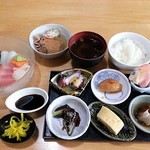 Hachiman - 刺身定食　1000円