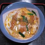 かつ味 - カツとじうどん（570円）