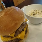 DOUG'S BURGER Miyakojima Honten - 