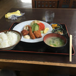 Tsukushi - シーフードフライ定食