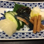 酒と魚とオトコマエ食堂次郎 - 漬物盛り合わせ」