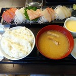 Nihonshu Izakaya Ponta - 刺身定食