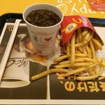 McDonald's Hikone Bibashiti Ten - コーラＳ+マックフライポテトＳ(店内価格￥390が、クーポン価格￥250です)