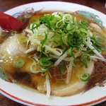 登龍軒 - 焼豚麺