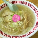 Furano Ramen Donya - ハーフラーメン塩
                        もやし、白菜、玉ねぎ入ってます！
                        野菜無しも出来ます。