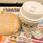 McDonald’s Nishiaraiarioten - チキンクリスプ＆コーヒー