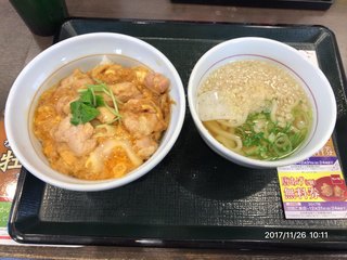 Naka U Yamatotakada Ten - 親子丼 並と 小はいからうどんのセット ¥630- (2017.11.26)