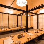 Motsu-nabe to Goma Saba ga Jiman no Izakaya Private rooms Shiroya Hakata Eki Tsukushi Guchi Ten - 28名席　壁側