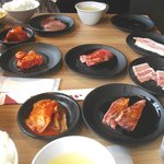 Yakiniku Juju Karubi Nagasaki Miyoshidana - 1皿100円の焼肉