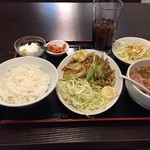 Honkaku Chinese Happuku - スタミナ定食880円+ミニラーメン 100円 外税