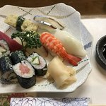 Bikkuri Zushi - 中にぎり