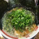 Ramen Umeno Ya Hasaki Ten - のり玉子醤油らーめん 九条ねぎトッピング