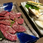 炭火焼肉 やなぎ家 - 