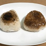 Omusubi Toyota - 焼きおにぎり・ねぎ味噌と醤油(各100円)