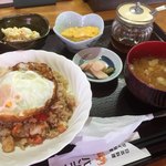 Restaurant Bangkok - ランチのタイチャーハンセット800円