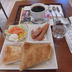 Cafe de CRIE Hopital Takatsuki Byoin Ten - セットの一式４００円