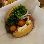 Freshness Burger Higashigotandaten - オイスターバーガー