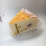 KATO　Patisserie La Fourmi  - フローマージュ・ダンス  ¥324