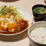 Onion - ■ポークカツ定食 980円