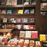 Cafe & Books Bibliotheque Fukuoka Tenjin - 