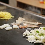 Okonomiyaki Teppanyaki Tsurumibashi Bon - 