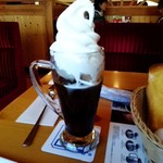 Komeda Coffee Ten Shiojiri Hiroka Ten - クリームコーヒー。