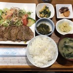 食処 ゆとり - やわらか牛カルビ焼き柚子こしょうのセット