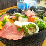 しらす料理の豊洋丸 - しらす海鮮丼 up