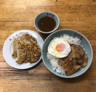 美華楼 - 出前 餃子ライス 大盛り