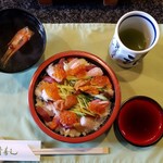 Sei Zushi - 名物ばらちらし(2070円)です。