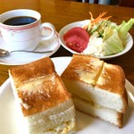 エターナル - たまごトーストとポテトサラダのモーニングとブレンドコーヒー¥390(税込)たまごトースト美味い！