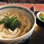 Jinbee - あおさうどん（720円）